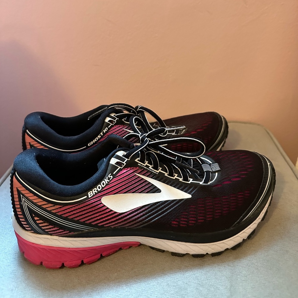 Brooks Running Shoe - Ghost 10